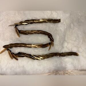 Elegant Gold Feather Women's Belt